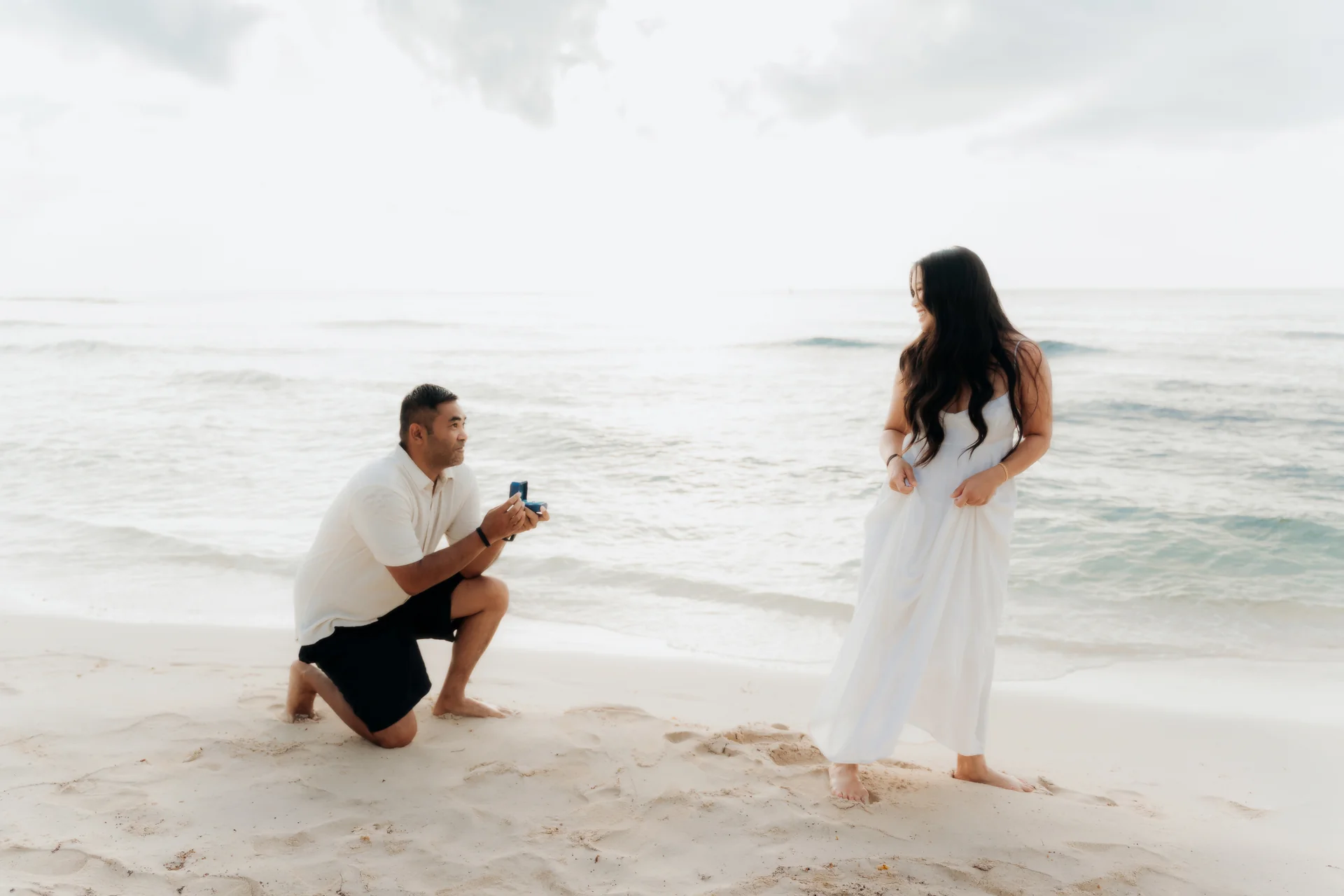 Couple kissing after the proposal, Hyatt Vivid, Playa del Carmen