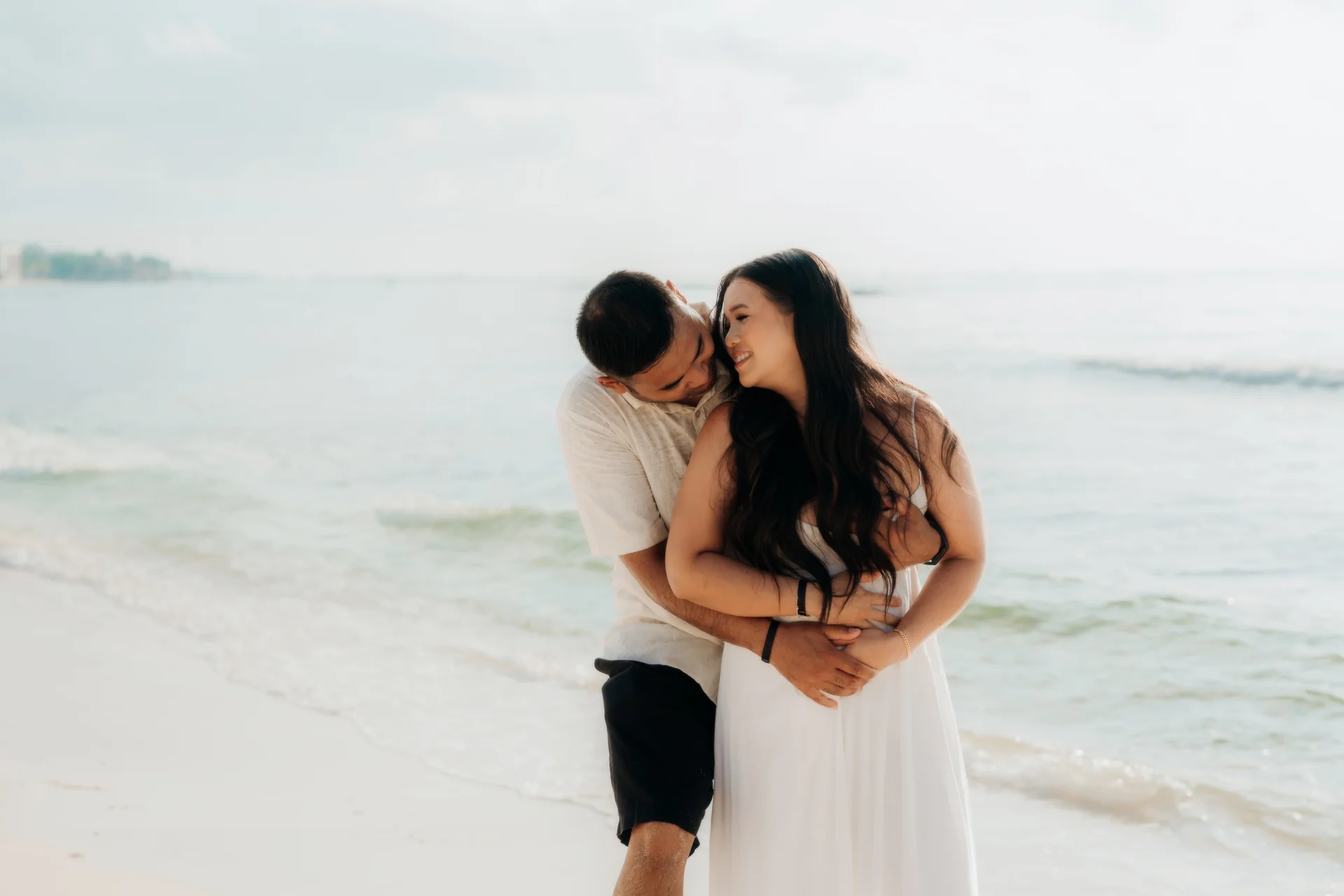 Couple holding each other close after the surprise, Hyatt Vivid, Playa del Carmen